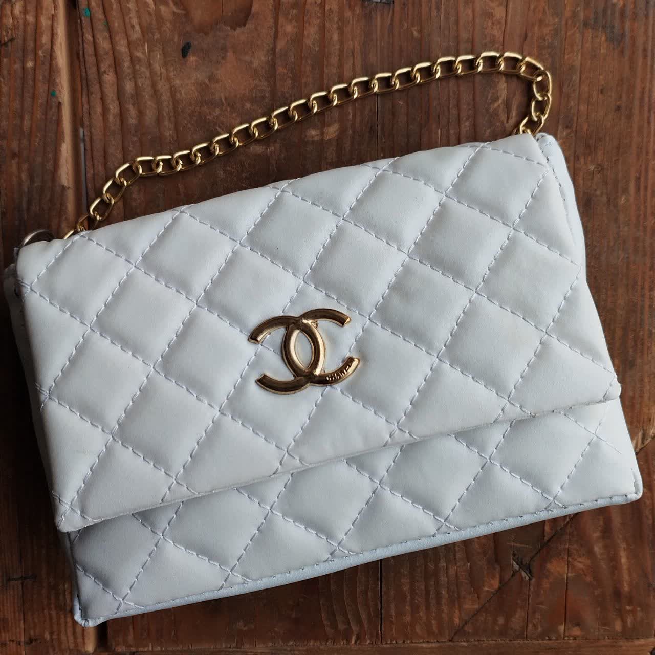 کیف دوشی کد ۹۳۷