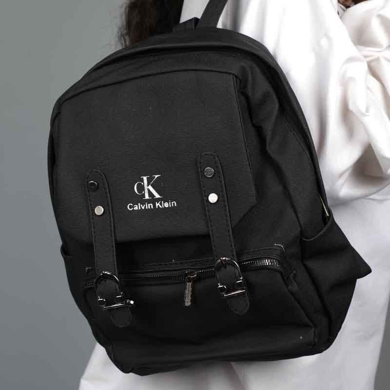 کوله پشتی دانشجویی